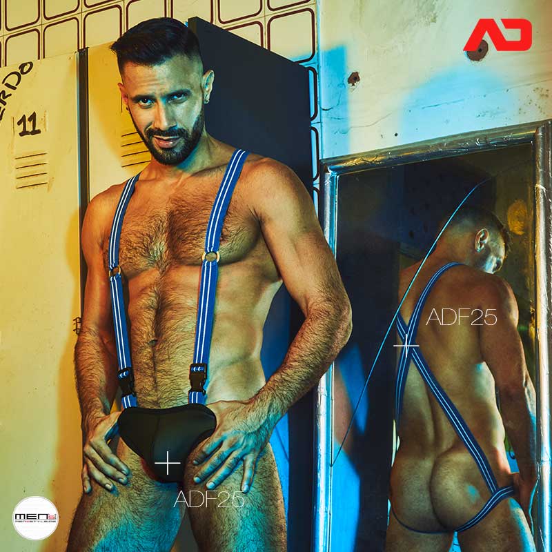 den besten Body für Männer von  Addicted aus Spanien, als Bikini Ringer geschneidert in der neuen Fetisch Modekollektion, die Herren zugreifen nach dem ADF25